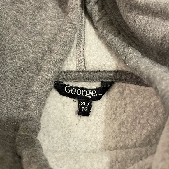 George, Says XL but first more like a medium-Large, Gray hoodie - Picture 2 of 3